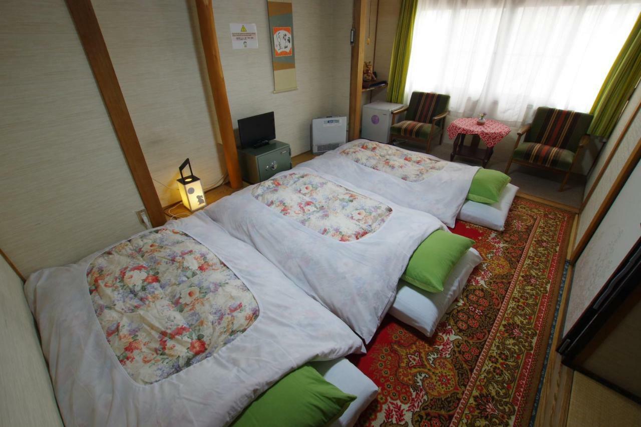 Hakuba Ski-Kan Exterior photo